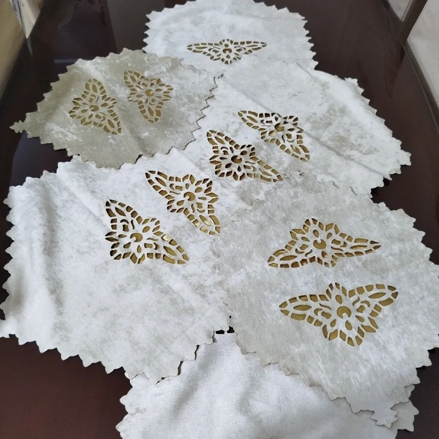 رومیزی آستر دار