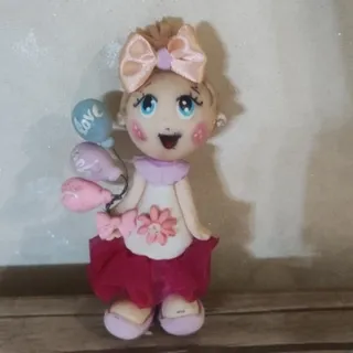 مجسمه دخترک بادکنک به دست