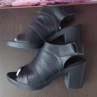 صندل زنانه