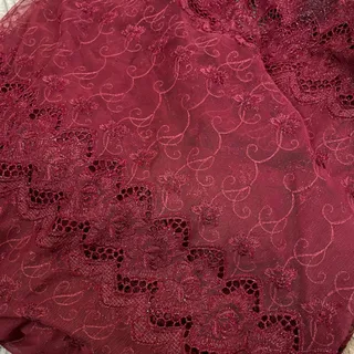 پارچه زرشکی تور و گیپور