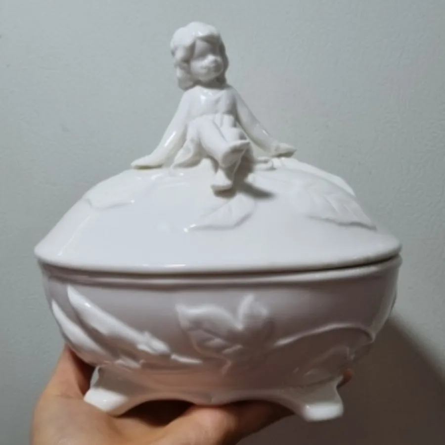 شکلاتخوری گلدکیش فرشته