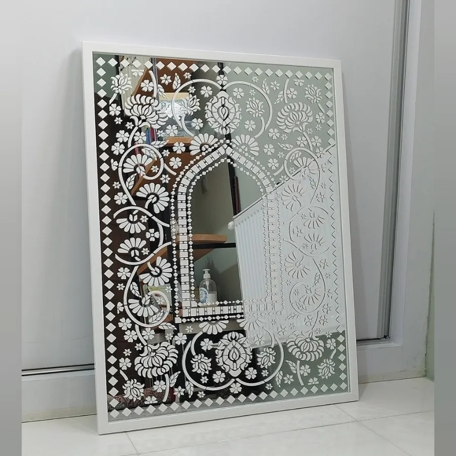 آینه دکوراتیو