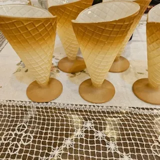 پنج عدد بستنی خوری بارفتن