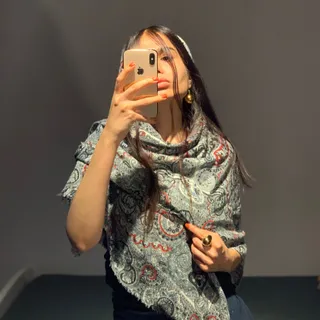 روسری زنانه