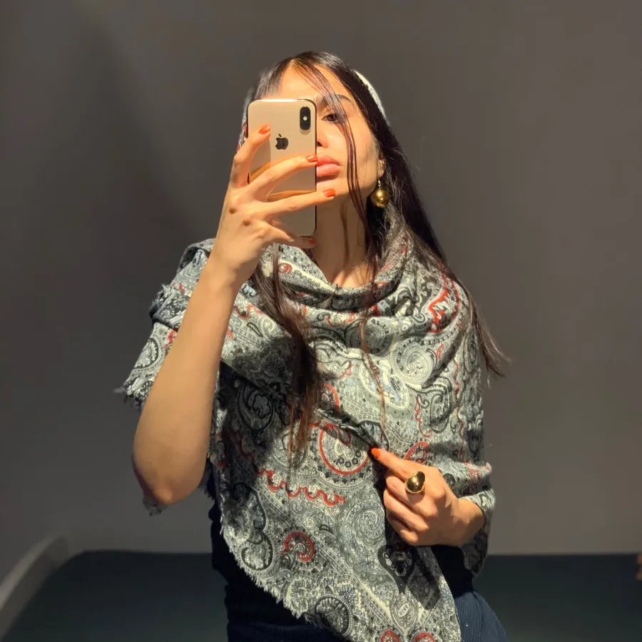 روسری زنانه