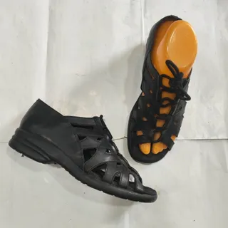 صندل چرم طبی