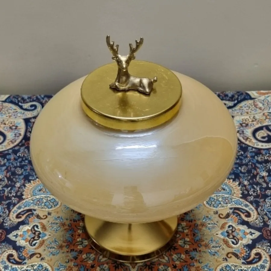 شکلات‌خوری