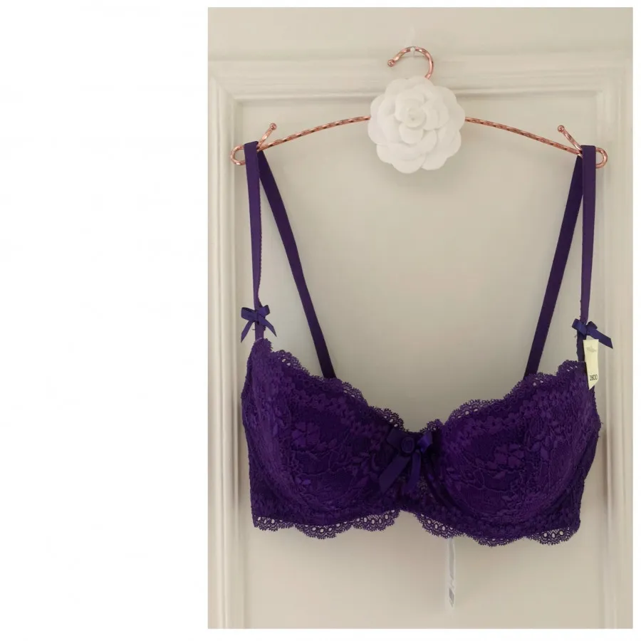 Violet Chloe Balconette