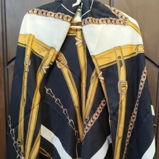 روسری لویی ویتون