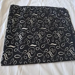 روسری مشکی و نقره ای