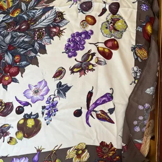 روسری ابریشم TT