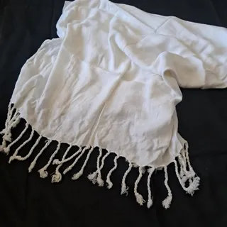 شال نخی سفید