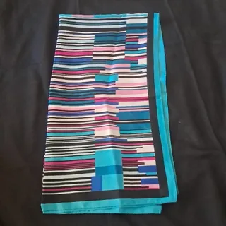 روسری ابریشمی