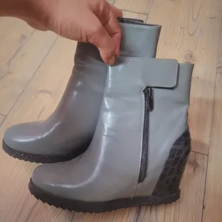 نیم بوت چرم