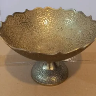 ظرف برنزی قلم کاری
