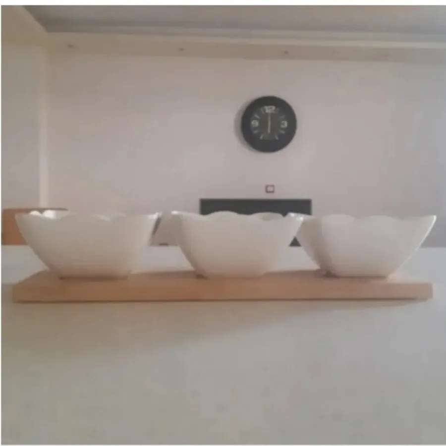 اردوخوری/ جای تنقلات چوبی