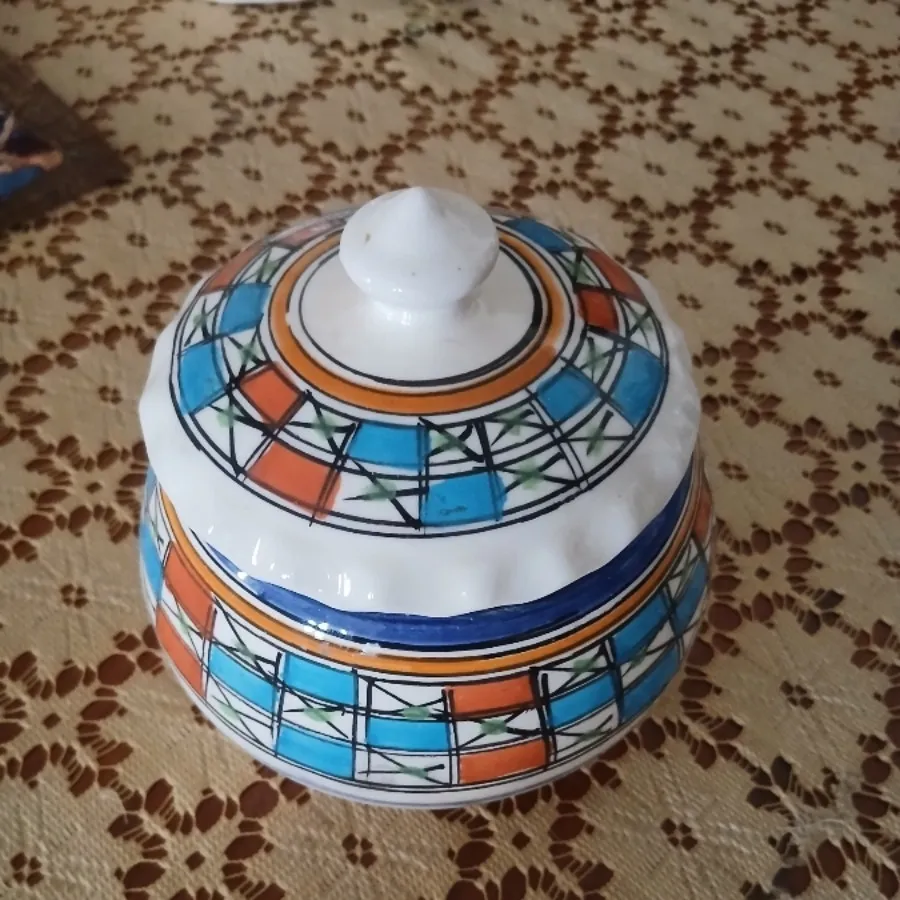 ظرف تنقلات یا آجیل