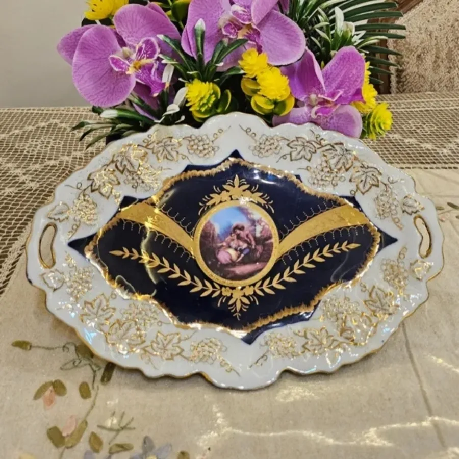 شیرینی خوری  قدیمی