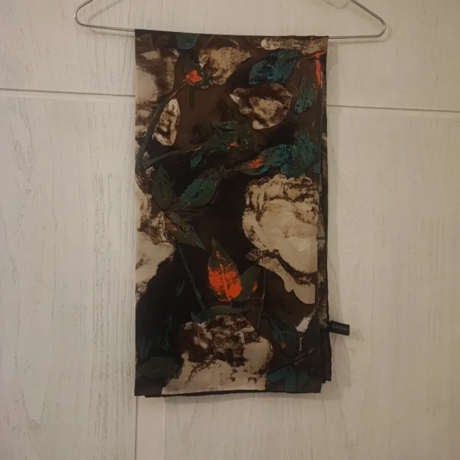 روسری ساتن