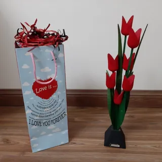 گل لاله چوبی