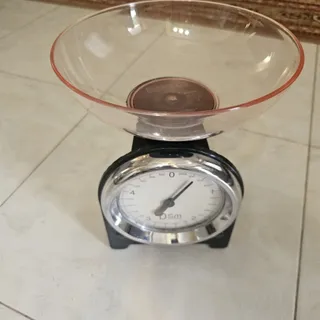 ترازو عقربه دار