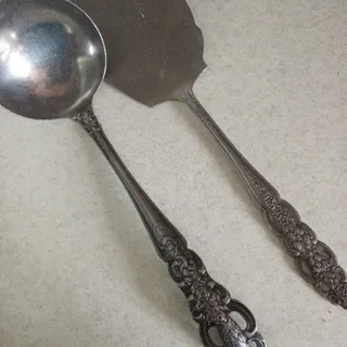 ملاقه و کفگیر قدیمی