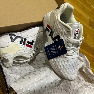 کفش برند FILA