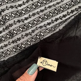 شال مشکی TT