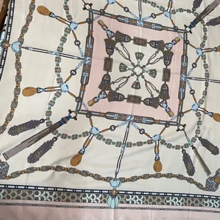 روسری قواره بزرگ