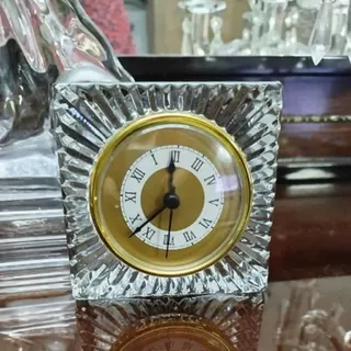 ساعت رومیزی کریستال