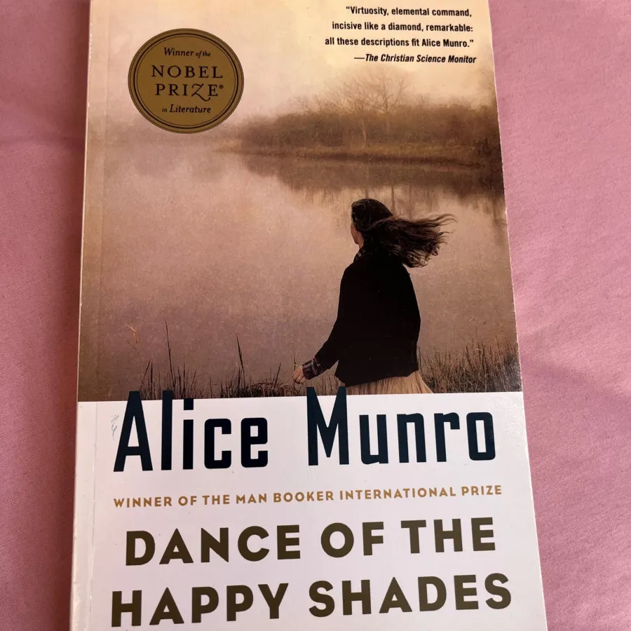 کتاب Alice munro