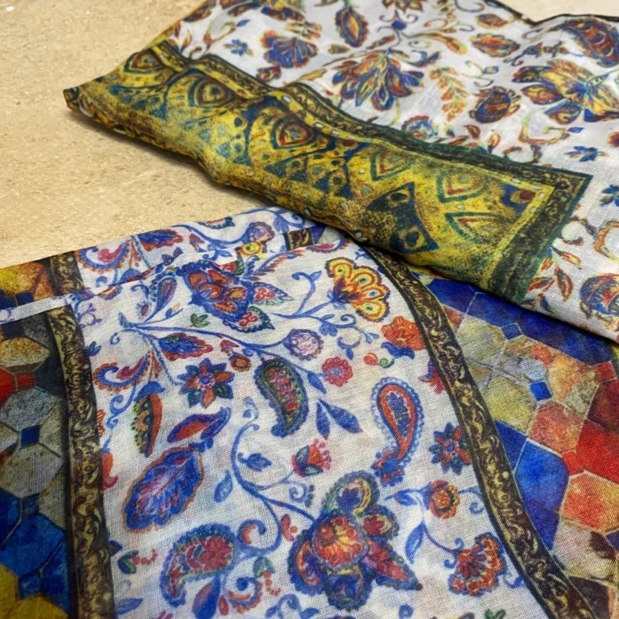 روسری با طرح سنتی