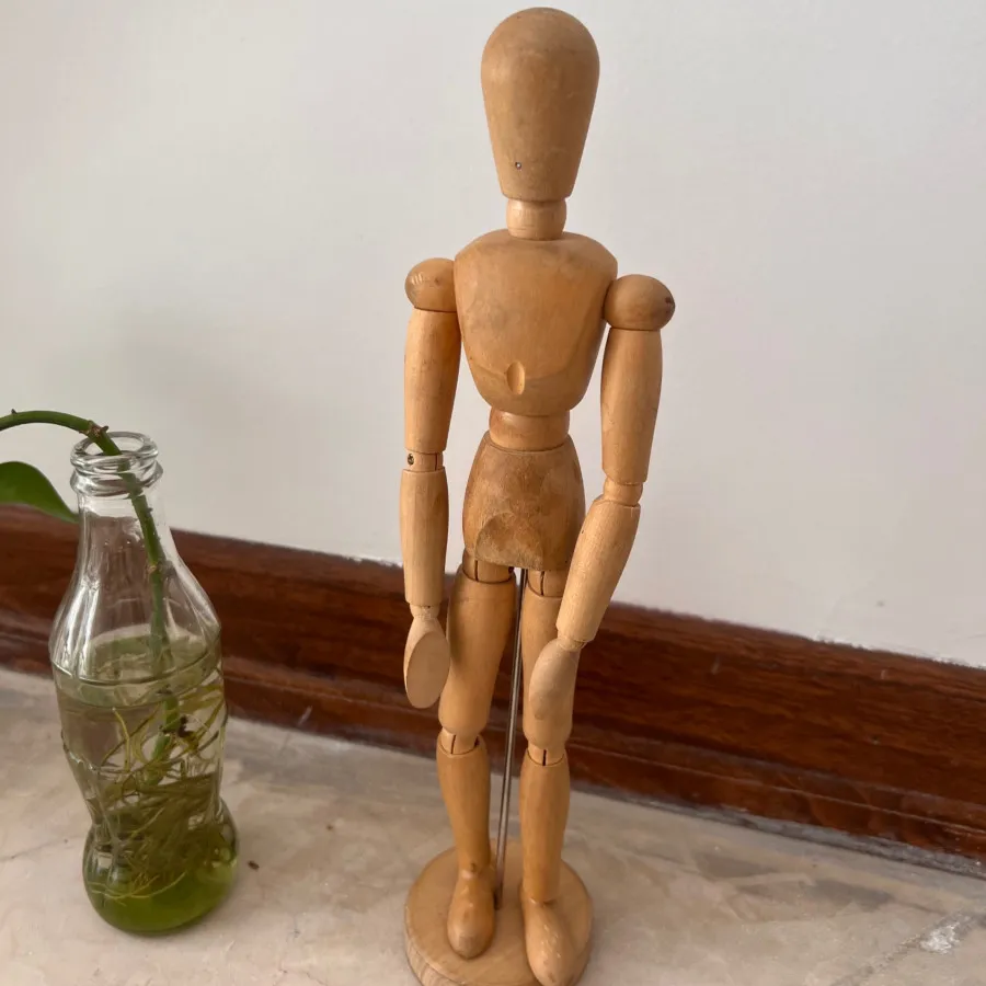 آدمک چوبی طراحی