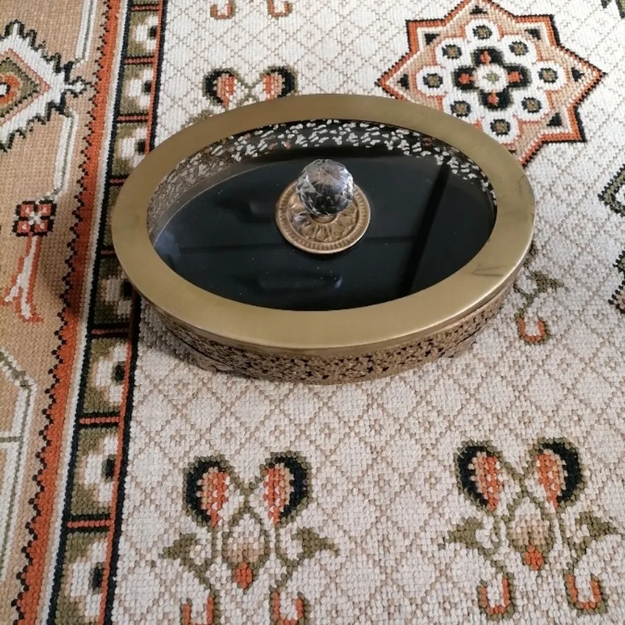 شکلات خوری
