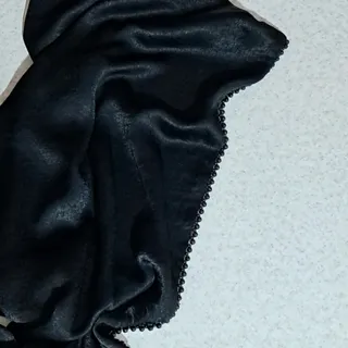 شال مشکی