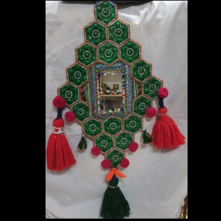 آینه دکوراتیو