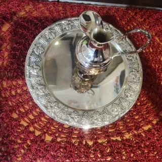 پارچ و سینی قدیمی