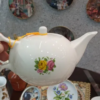 قوری زعفران و چای