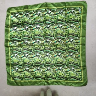 روسری ساتن