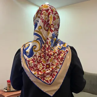 روسری دور دست دوز