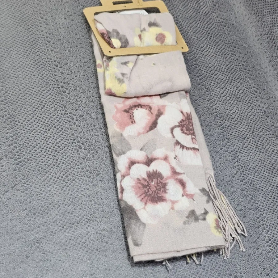شال نخی برند اکسسوری