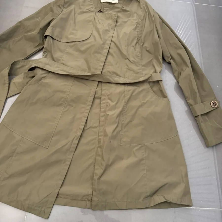 بارونی برند H&M