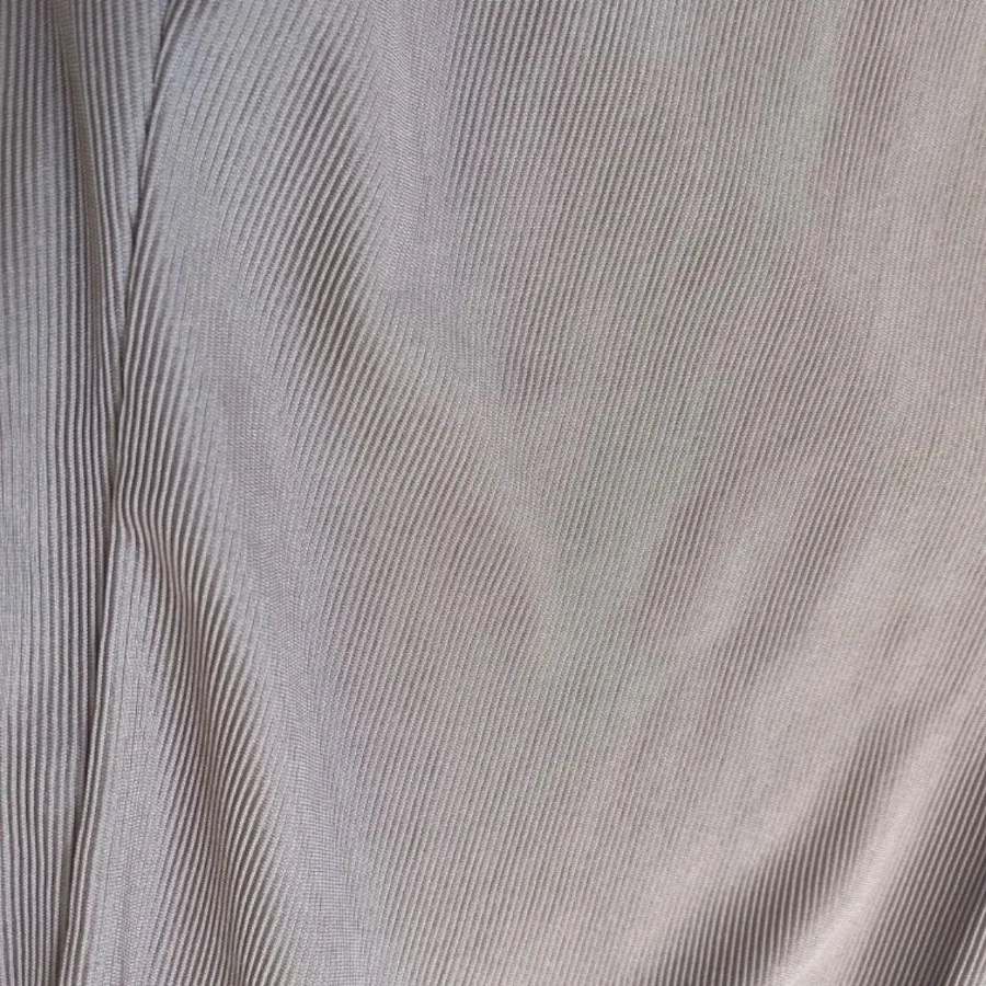 لگ استرچ کرمی