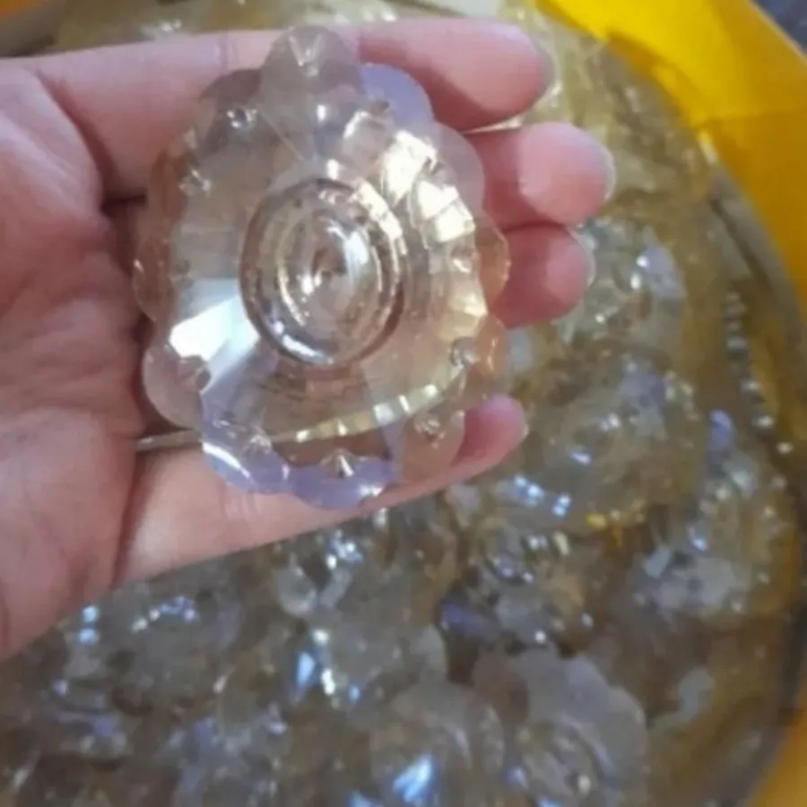 آویز لوستر