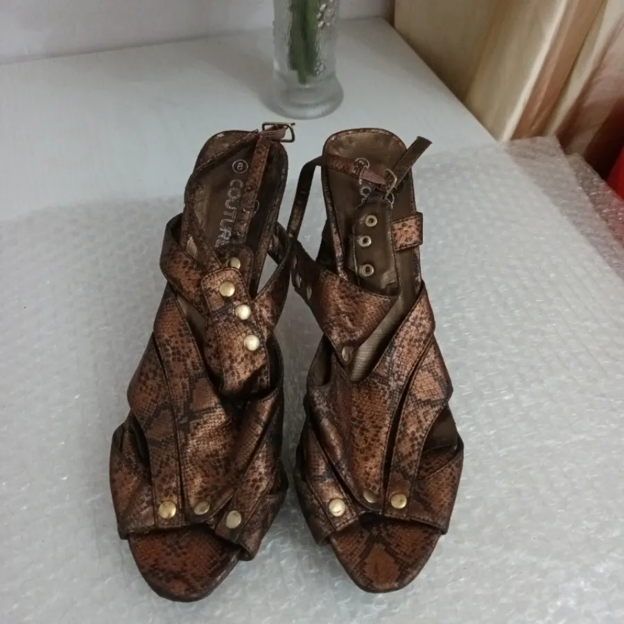 صندل پاشنه چوبی اورجینال