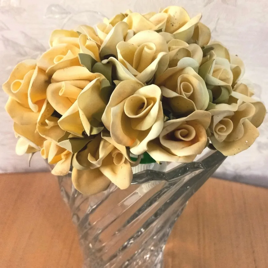 گل رز مصنوعی