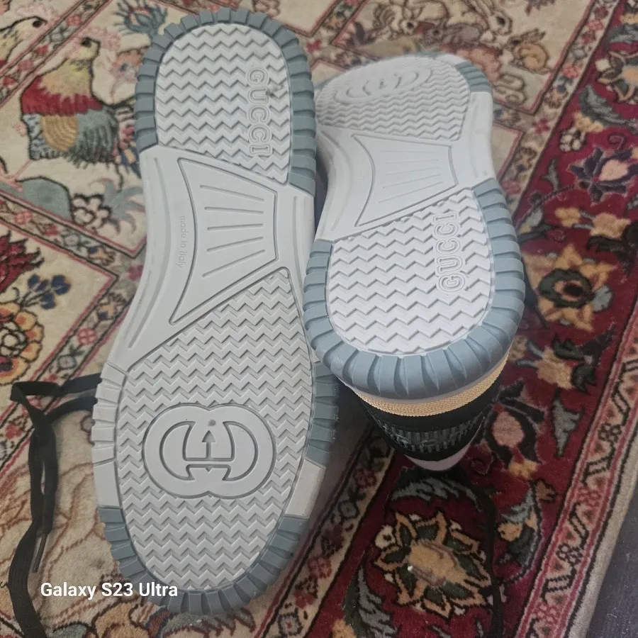 برند Guess