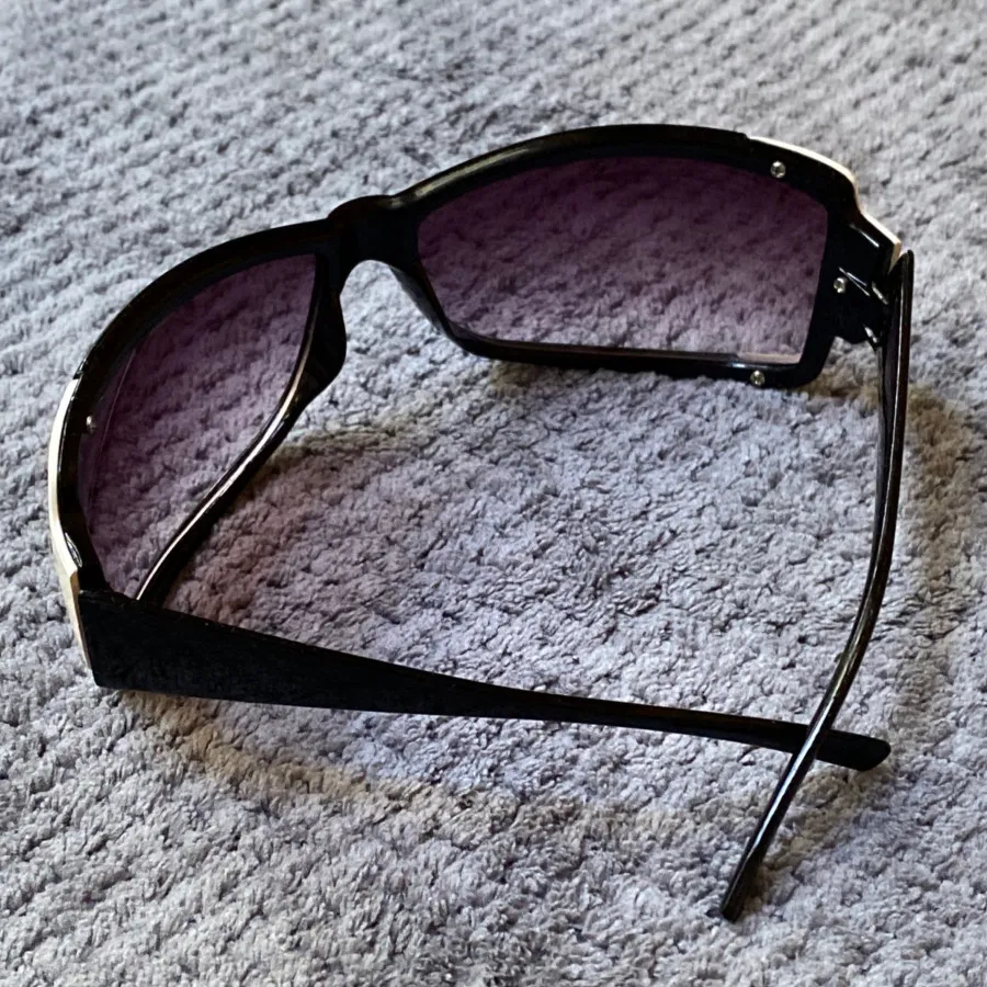 عینک آفتابی زنانه
