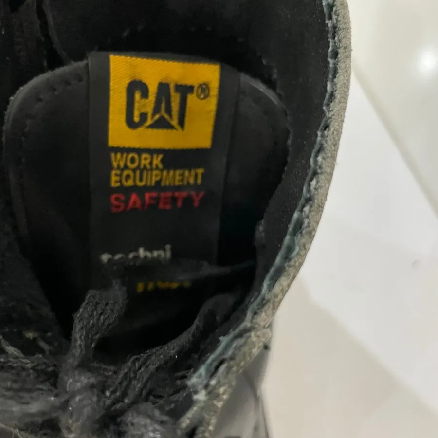 بوت چرم CAT