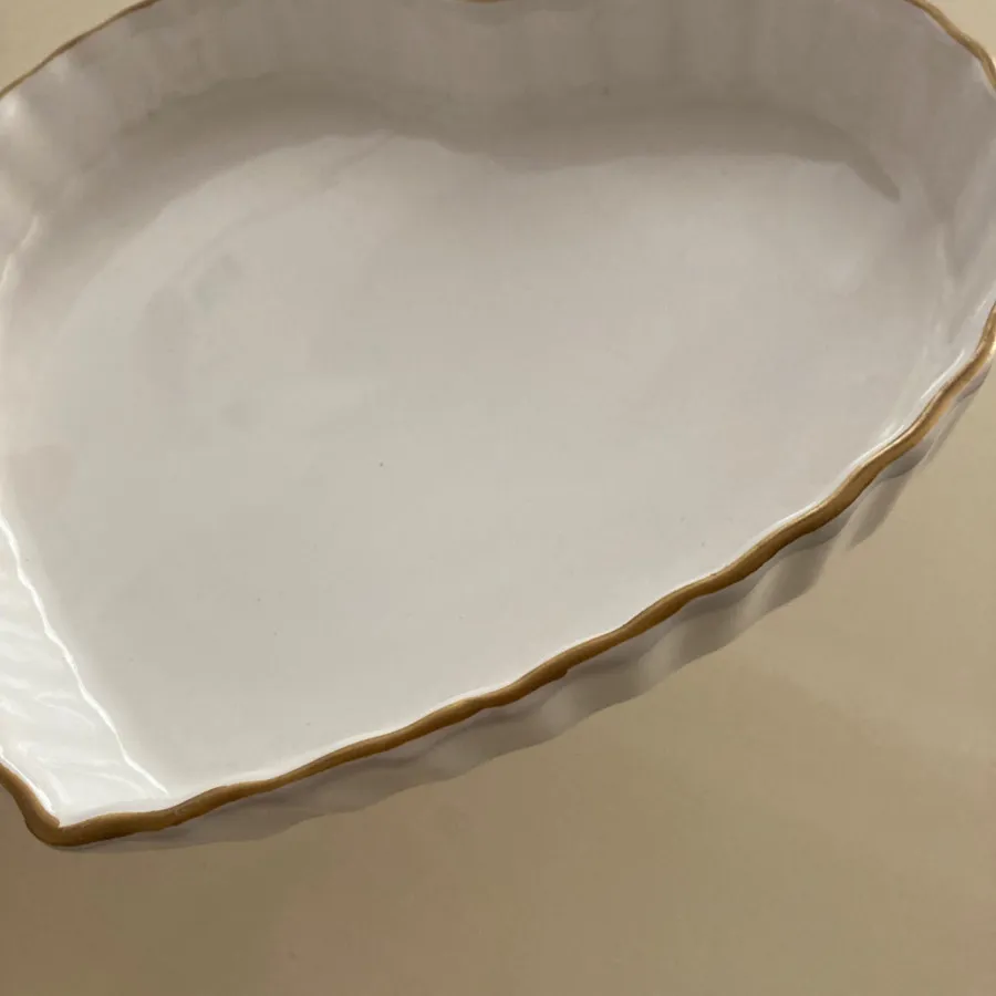 شیرینی خوری